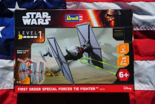 Revell 06751 FIRST ORDER SPECIAL FORCES TIE FIGHTER